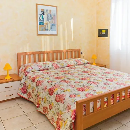 Pia Del Faro Apartment Bibione Exterior photo